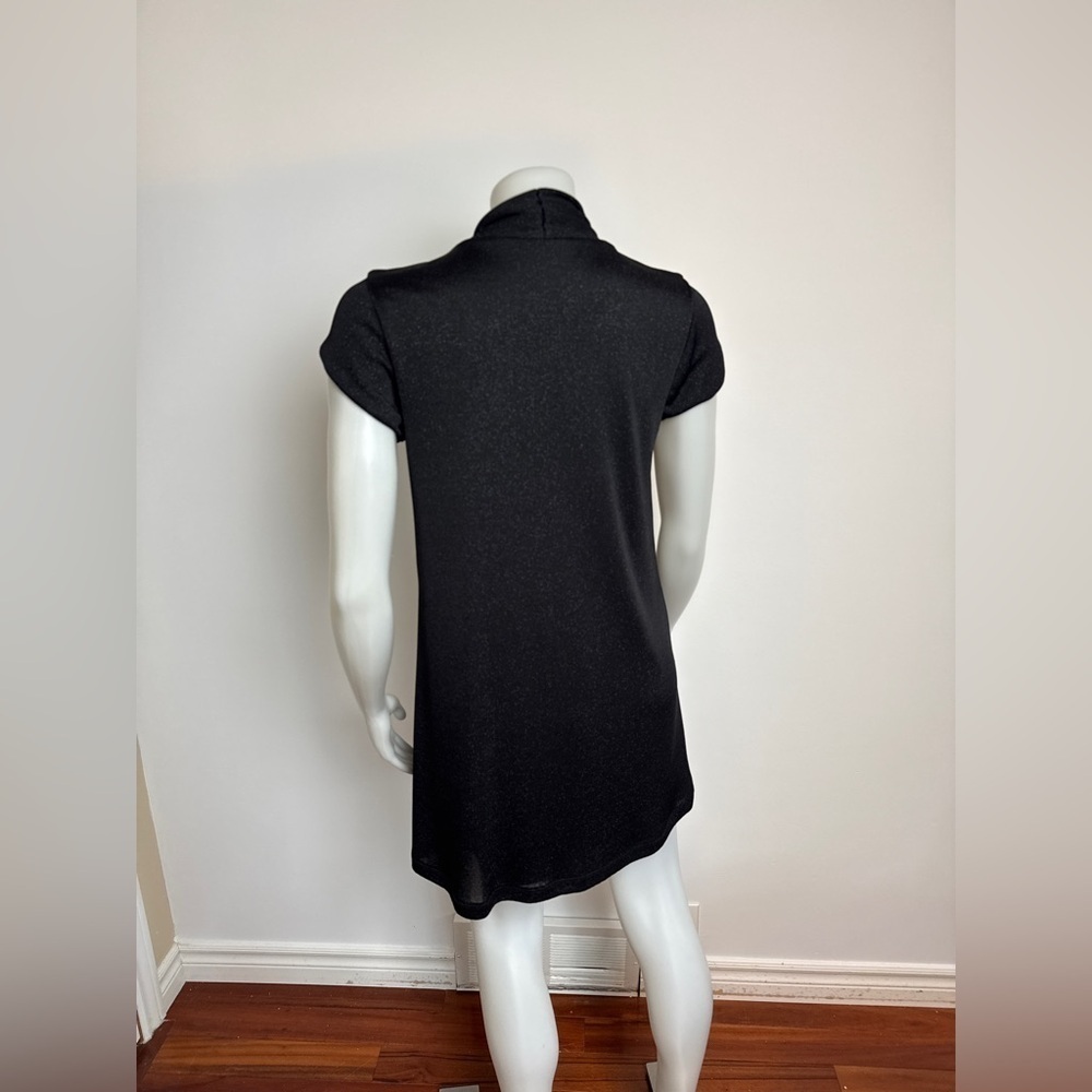 ANNIE 50  🇨🇦 - Black Sparkle dress with short sleeves and tie at neck. Medium - Picture 5 of 8